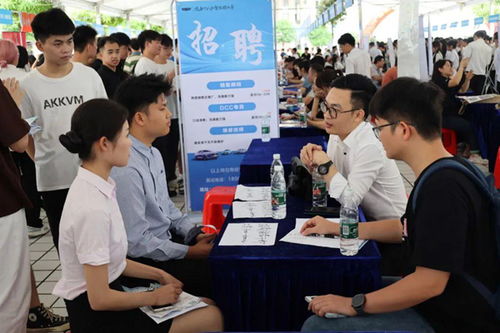 廣西交職院成功舉辦交通運(yùn)輸行業(yè)校園雙選會(huì)，企業(yè)管理咨詢成新亮點(diǎn)